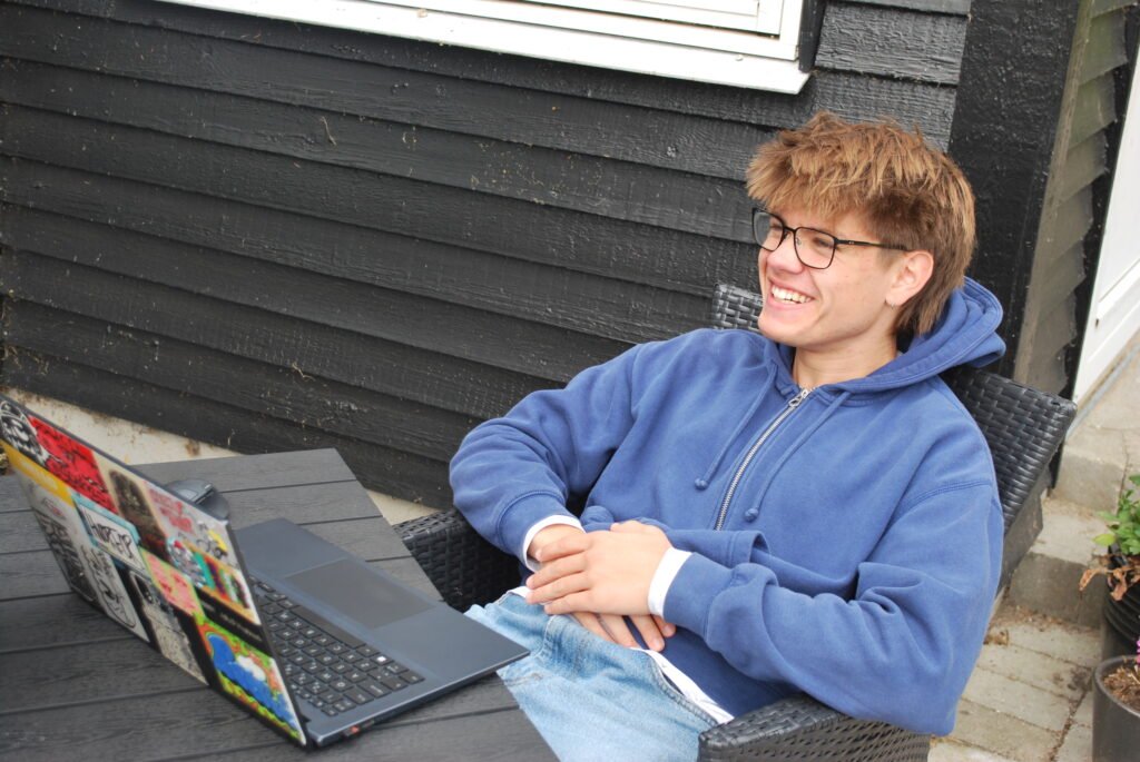 Ejnar og Morten laver kodereview af frontend-komponenter.